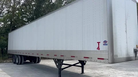 Van type semi truck trailer Video stock 282070403