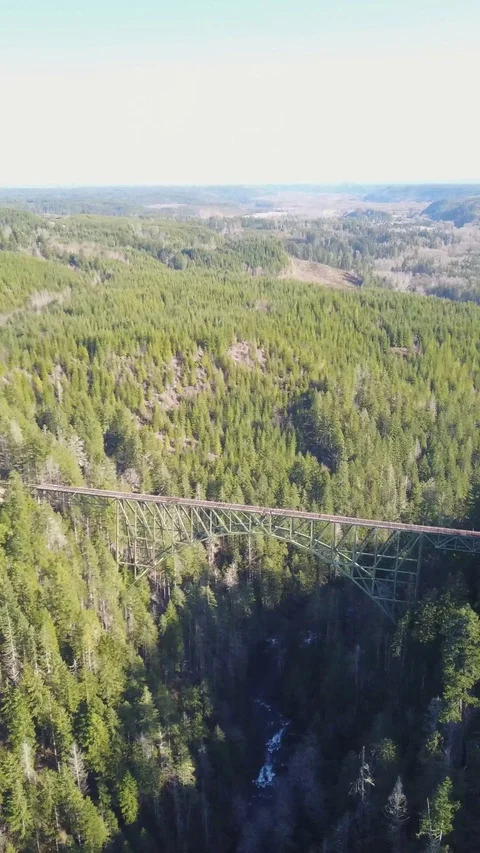 Vance Bridge 4k 1min 4-1 Video stock 129389364