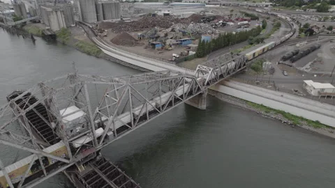 Vancouver Washington Rotating Bridge Train Parallax Stock-Footage 206231817