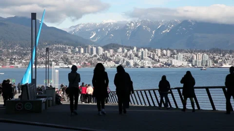 Vancouver's Canada Place with a view of North Vancouver 02 動画素材 30696152