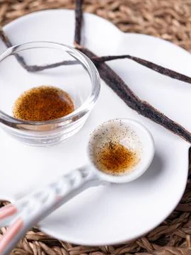 Vanilla Bean Paste with real natural vanilla pods Stock-Fotos