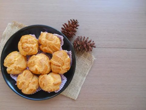 Vanilla cream puffs Stock Photos