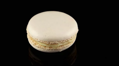 Vanilla macaron 스톡 동영상 58661413