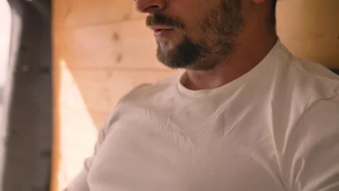 The Vanlife Entrepreneur Remote Work by the Ocean Vidéo 291903547