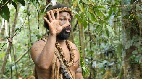 Vanuatu man talks with hands Stock Footage 123138588