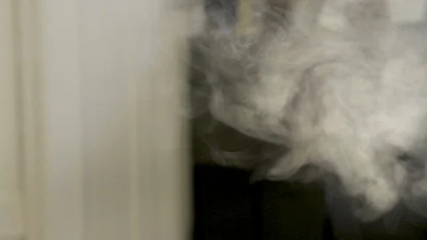 Vaping steam 60fps Stock-Footage 89559617