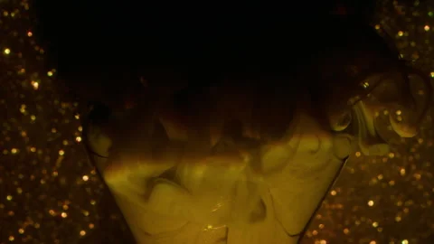 Vapor mix defocused broken light bulb paint flare Video stock 322559996