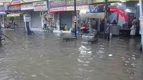 Varanasi Flood  Stock Footage 116803913