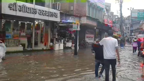 Varanasi Flood  Stock Footage 116803931