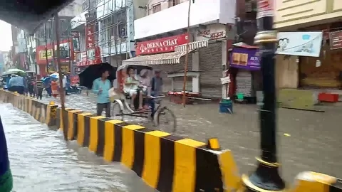 Varanasi Flood  Stock Footage 116804002