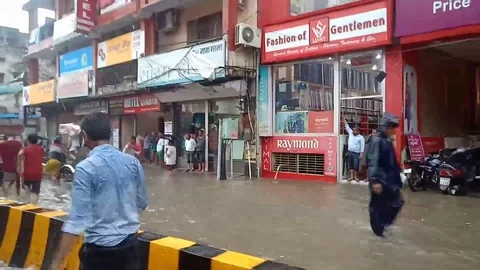 Varanasi Flood  Stock Footage 116804005