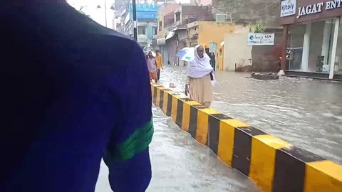 Varanasi Flood  Stock Footage 116804028
