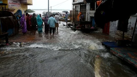 Varanasi Flood  Stock Footage 116807509