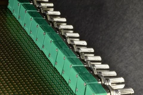 Variable resistors in a very compact housing on a circuit board allow very co Foto stock