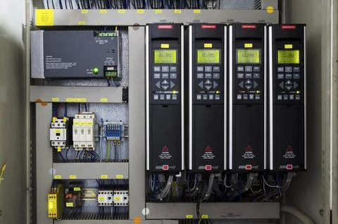 Variable speed drive inverter converter, unit for voltage stabilization in the Stock-Fotos