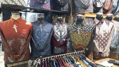 Various Batik shirts for man with Javanese patterned on display ready for sale Stock-Fotos
