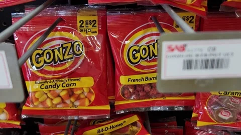 Various Gonzo Candy Available for Purchase Gas Station Vídeos de archivo 211385169