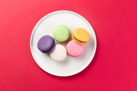 Various macarons in a plate. Foto stock