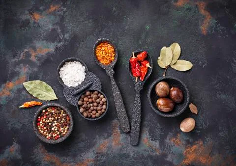 Various type of dry herbs and spices Foto stock