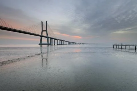 Vasco da Gama Bridge landscape at sunrise. One of the longest bridges in the Foto stock
