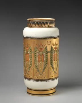 Vase with "Old Bogey Man" pattern ca. 1867 Christopher Dresser This vase sh.. 스톡 사진