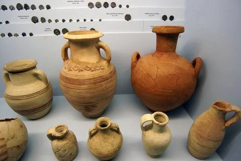 Vasijas punicas.Museo arqueologico.Eivissa.Ibiza.Islas Pitiusas.Baleares.E... Stock Photos