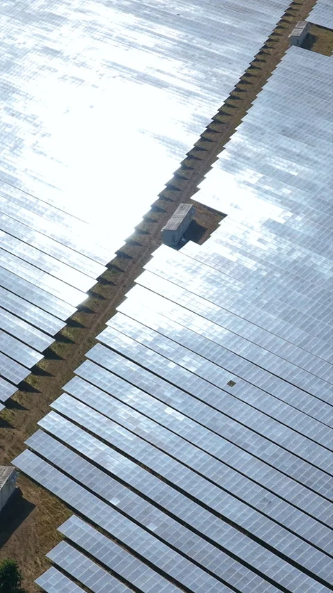 Vast Array Of Photovoltaic Modules Catching Bright Sun Rays And Energy Stor.. Video stock 338992844