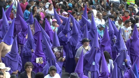 Vast Crowd in Easter Procession Video stock 75051185