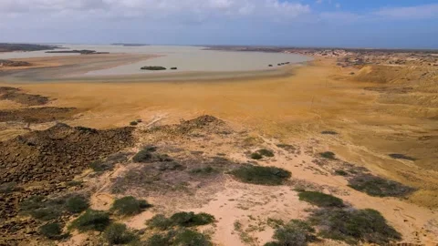 Vast desert landscape with soft waves Stock Footage 330668520