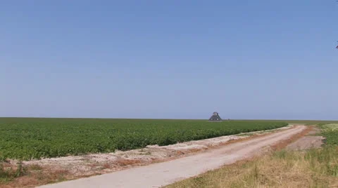 Vast farmfield Stock Footage 25601186