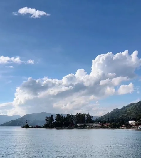 Vast Ocean and Cloudscape Over Mountain Ridges Video stock 342267761