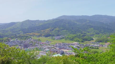 Vast panoramic view of Tosu City and Chikushi Plain from Asahiyama Park, Saga Vídeos de archivo 333205221