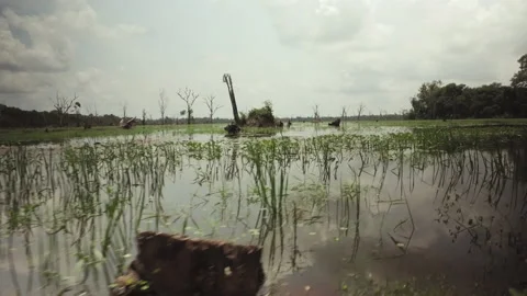 Vast plain lake with reflections of the sky cinematic Stock-Footage 145244009