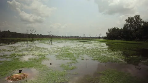Vast plain lake with reflections of the sky cinematic 2 Stock-Footage 145253991