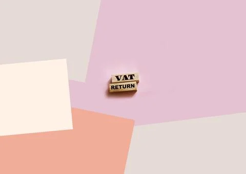 VAT return text Value Added Tax return on wooden blocks. Financial concept 스톡 사진