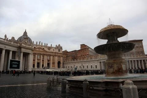 Vatican, Jan. 2, 2023: Queue of people waiting to enter at St. Peter's Basilica Stock Photos