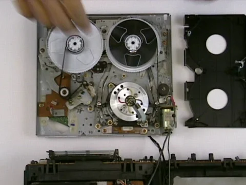 VCR Head Tape Scratch 4 動画素材 586390