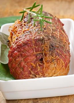 Veal roll filled with minced beef meat and herbs Foto stock