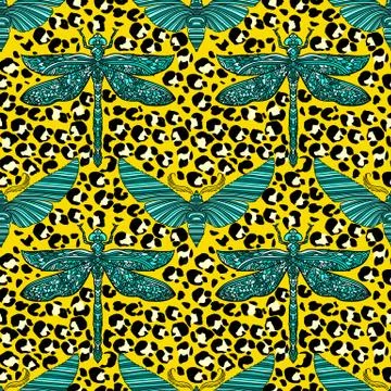 Vector illustration leopard print seamless pattern with fly insects in doodle Stock Illustration