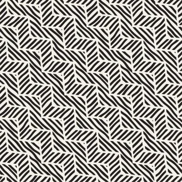 Vector seamless hand drawn pattern. Zigzag and stripe rough lines. Tribal d.. Illustrazione stock