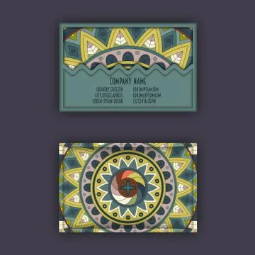 Vector vintage visiting card set. Floral mandala pattern and ornaments. Orien Illustrazione stock