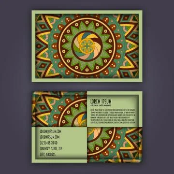 Vector vintage visiting card set. Floral mandala pattern and ornaments. Ori.. Illustrazione stock