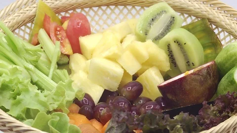 Vegetable and fruit mixed smoothie Stock Footage 118773908