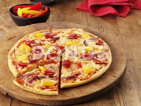 Vegetable Pizza With Peppers, Sliced