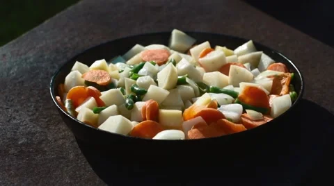Vegetable ragout in a frying pan Video stock 64586142