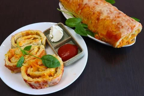 Vegetable roll on the table Stockfoto's