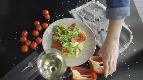 Vegetable salad. plate with salad on a table Video stock 303554946