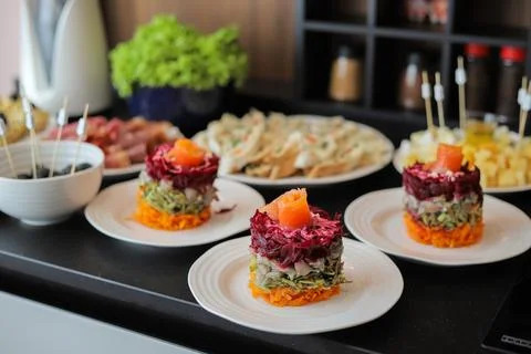Vegetable salad on a plate on the table 库存照片