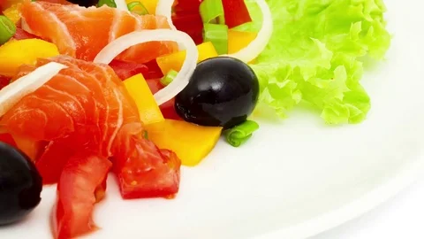 Vegetable salad with salmon 库存影片 75252992