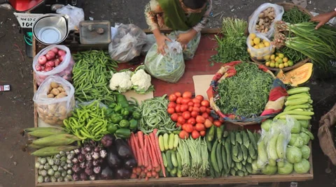 Vegetable seller Video stock 33357729